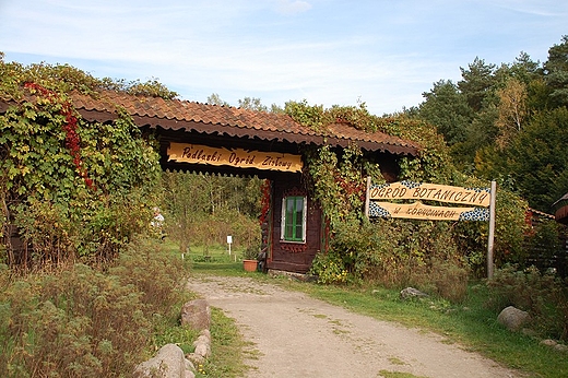 Wejcie do ogrodu botanicznego